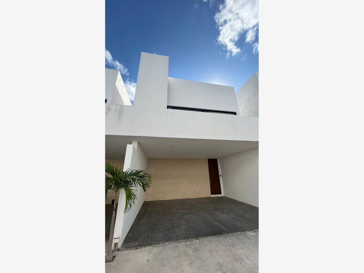 Casa en renta en Temozon Norte, Mérida — foto 1 de 17
