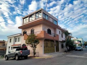 Casa en venta en Las Brisas, Tepic — foto 2 de 12