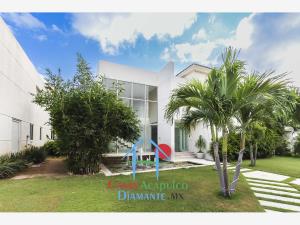 Casa en venta en Club de Golf Tres Vidas, Acapulco de Juárez — foto 2 de 91