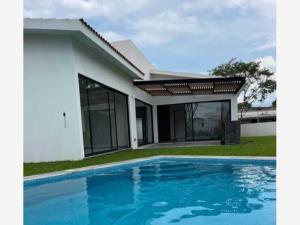 Casa en Lomas de Cocoyoc, Atlatlahucan, Morelos