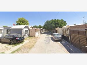 Casa en venta en Amistad, Torreón — foto 2 de 5