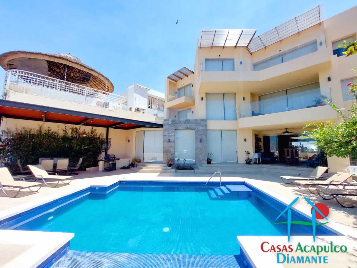 Casa en venta en Joyas de Brisamar, Acapulco de Juárez — foto 1 de 76