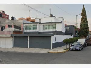 Casa en Paseos de Taxqueña, Coyoacán, Ciudad de México
