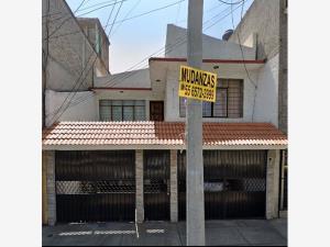 Casa en venta en San Juan de Aragón VI Sección, Gustavo A. Madero — foto 3 de 8