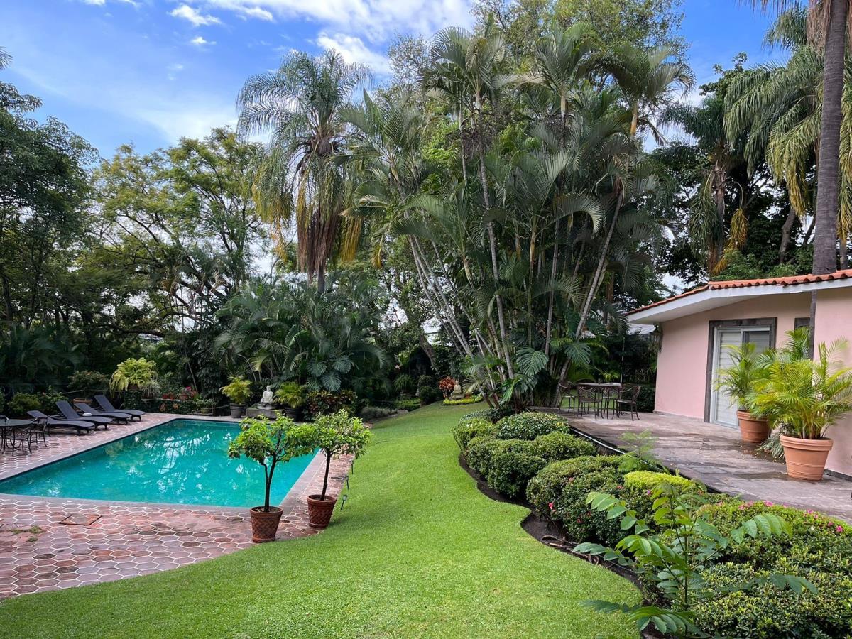 Quinta en venta en El Vergel, Cuernavaca — foto 1 de 40