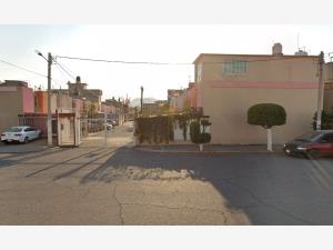 Casa en venta en Los Héroes Ecatepec Sección I, Ecatepec de Morelos — foto 2 de 13