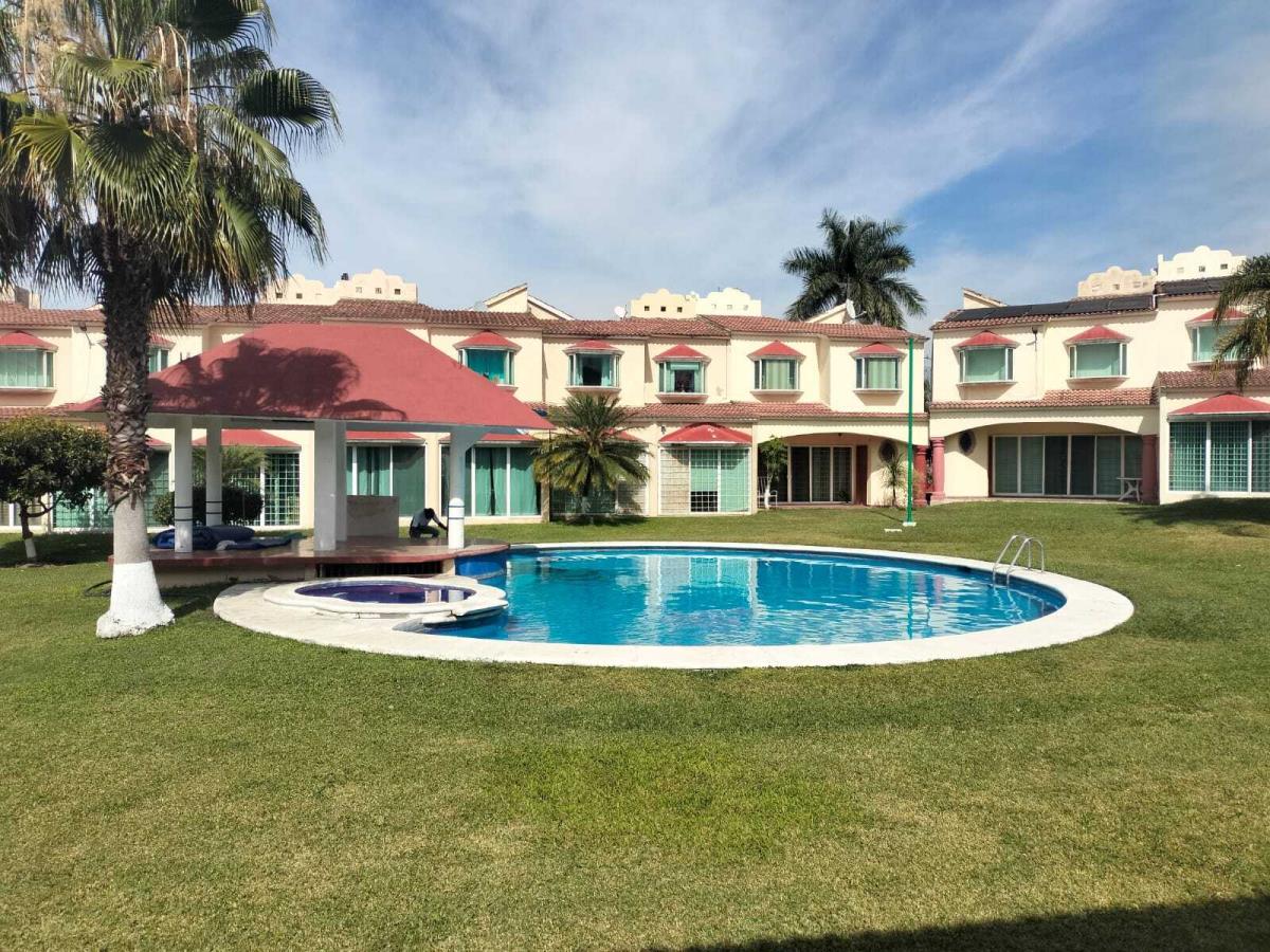 Casa en venta en Los Mangos, Yautepec — foto 1 de 17