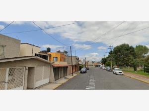 Casa en venta en Izcalli Cuauhtémoc III, Metepec — foto 2 de 11