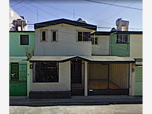 Casa en venta en Izcalli Cuauhtémoc I, Metepec — foto 3 de 6