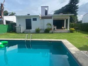 Casa en Lomas de Cocoyoc, Atlatlahucan, Morelos