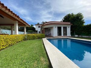 Casa en venta en Lomas de Cocoyoc, Atlatlahucan — foto 2 de 38
