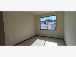 Casa en venta en Bosque Monarca, Morelia — foto 2 de 32