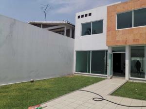 Casa en Otilio Montaño, Cuautla, Morelos