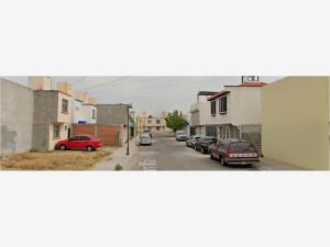 Casa en Ferrocarriles Sección Rinconada Santa Anita, Querétaro, Querétaro