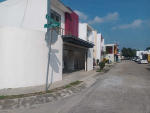 Casa en renta en Blancas Mariposas, Paraíso — foto 3 de 14