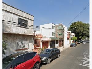 Casa en Claveria, Azcapotzalco, Ciudad de México