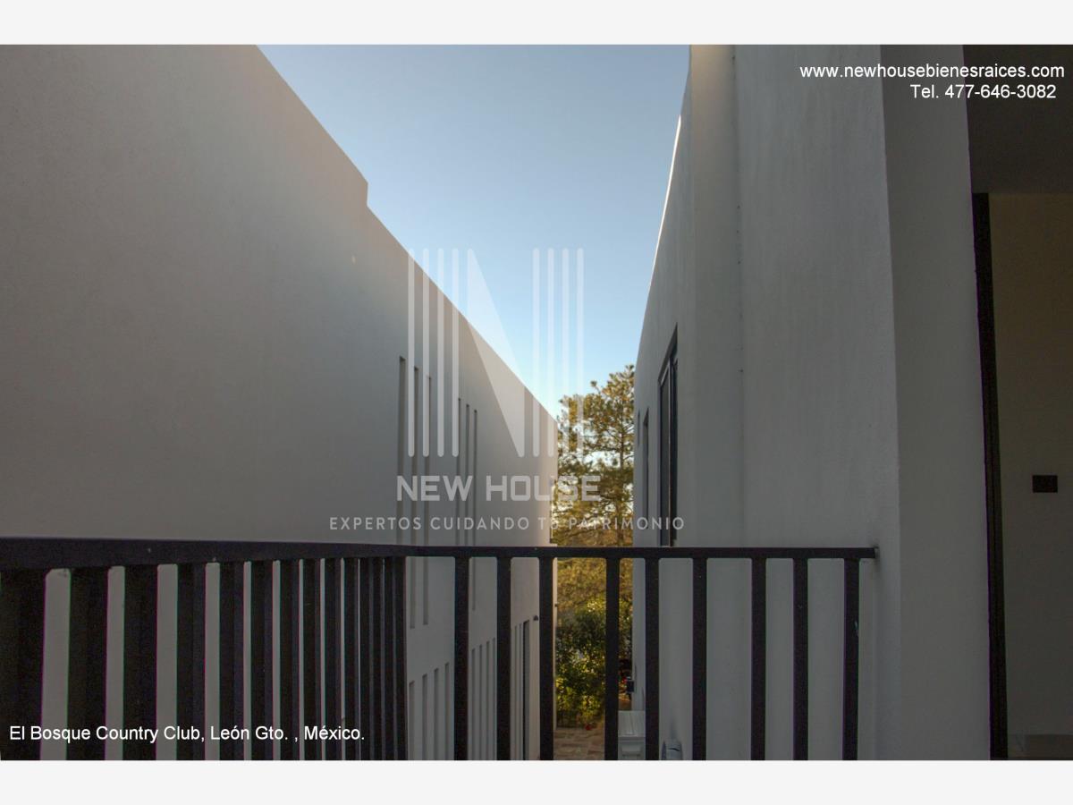 Casa en venta en La Campiña del Bosque, León — foto 1 de 20