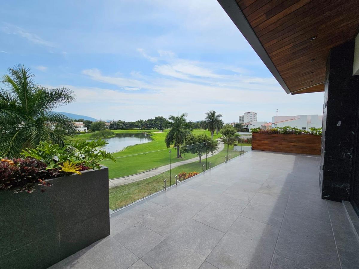 Casa en venta en Paraíso Country Club, Emiliano Zapata — foto 1 de 32