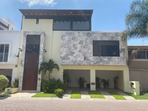 Casa en Pueblo Nuevo, Corregidora, Querétaro