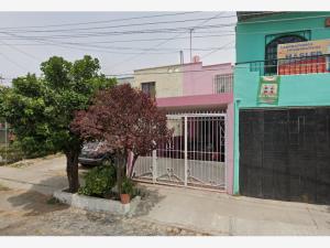 Casa en La Alameda, El Salto, Jalisco