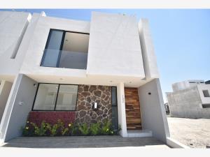 Casa en Valle Imperial, Zapopan, Jalisco