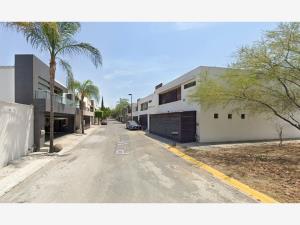 Casa en venta en Cumbres Madeira, Monterrey — foto 3 de 14
