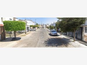 Casa en venta en Villa de los Belenes, Zapopan — foto 2 de 4