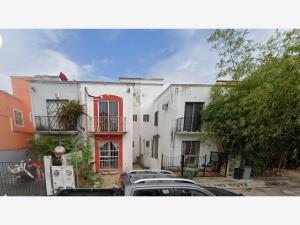 Casa en Mision del Carmen, Playa del Carmen, Quintana Roo — foto 1 de 6