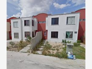 Casa en Galaxia del Carmen II, Playa del Carmen, Quintana Roo — foto 1 de 6