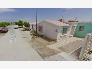 Casa en venta en La Amistad, Torreón — foto 2 de 10