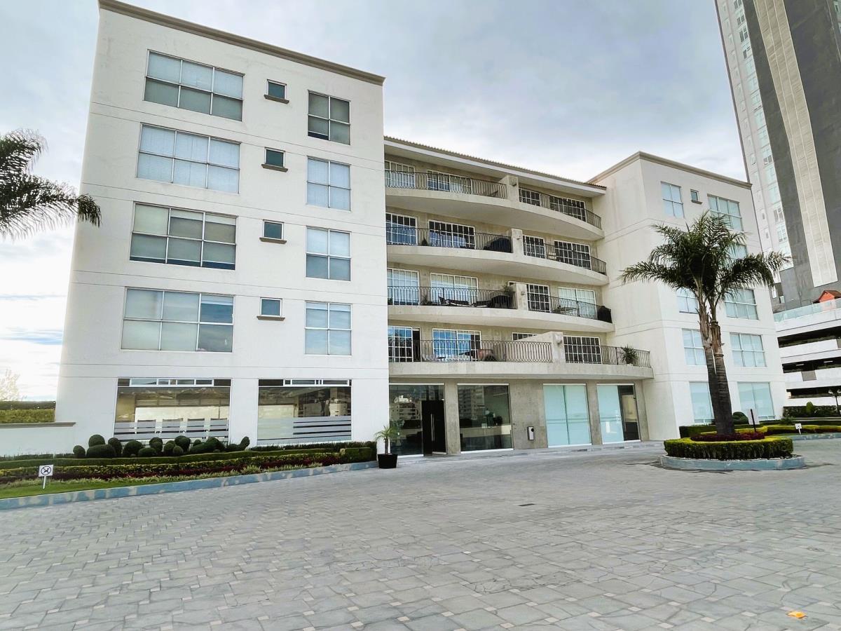 Departamento en venta en Bosque Real, Huixquilucan — foto 1 de 32