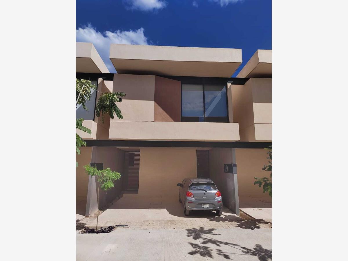 Casa en renta en Temozon Norte, Mérida — foto 1 de 27
