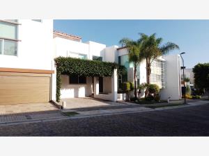 Casa en venta en Lomas de Angelópolis, San Andrés Cholula — foto 2 de 51
