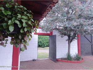 Finca-Rancho en venta en Bellavista, Metepec — foto 3 de 12