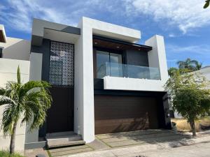 Casa en venta en Colinas de San Miguel, Culiacán, Sinaloa Casa en venta en Colinas de San Miguel, Culiacán, Sinaloa