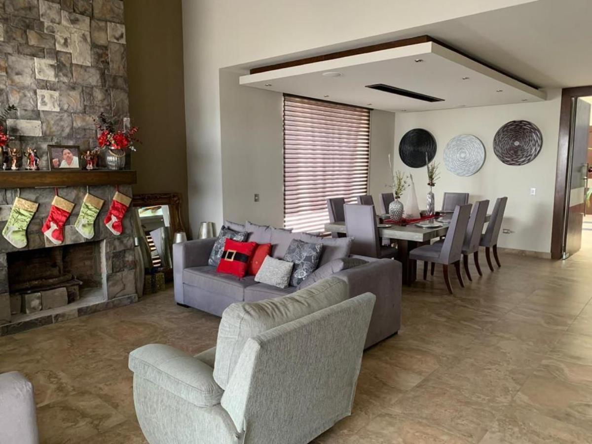 Vista 2 de Casa en Venta en Real del Nogalar, Torreón, Coahuila de Zaragoza