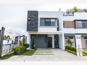 Casa en Cumbres Residencial, Boca del Río, Veracruz de Ignacio de la Llave