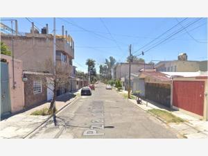 Casa en Plazas Amalucan, Puebla, Puebla