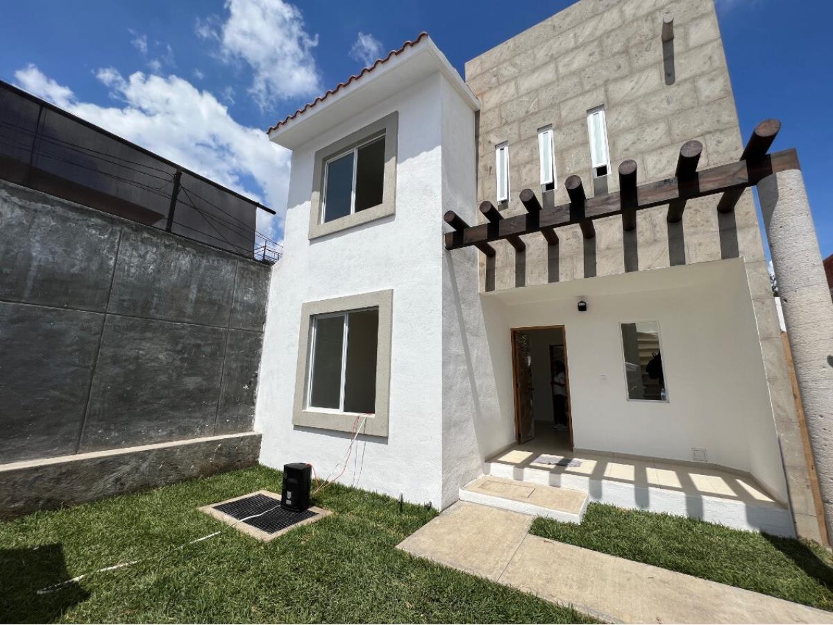 Casa en venta en Cuernavaca Centro, Cuernavaca — foto 1 de 32