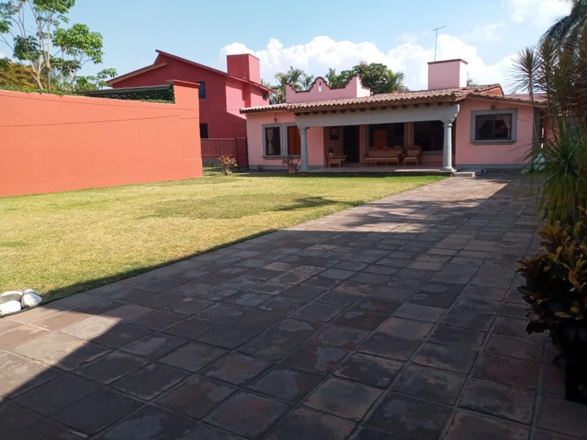 Casa en venta en Jardines de Reforma, Cuernavaca — foto 1 de 18