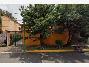 Casa en Miguel Hidalgo, Tlalpan, Ciudad de México