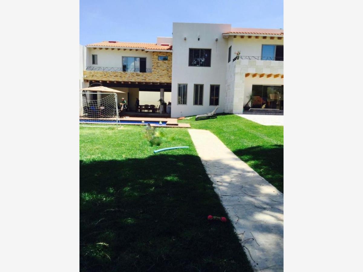 Casa en venta en Lomas de Tzompantle, Cuernavaca — foto 1 de 32