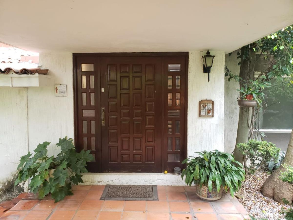 Casa en venta en Rancho Cortes, Cuernavaca — foto 1 de 25