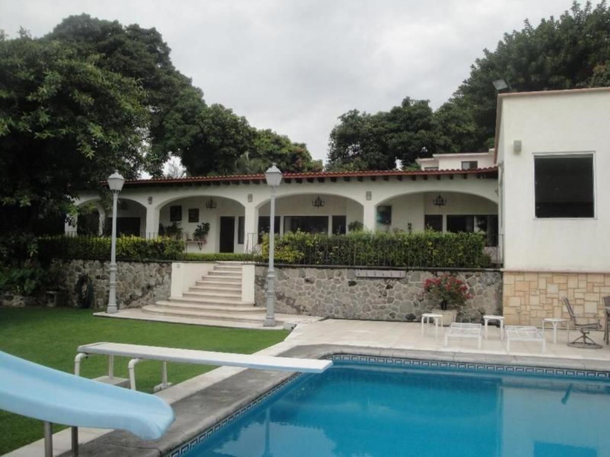 Casa en venta en Manantiales, Cuernavaca — foto 1 de 27
