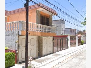 Casa en venta en Valle Dorado, Tlalnepantla de Baz — foto 2 de 9