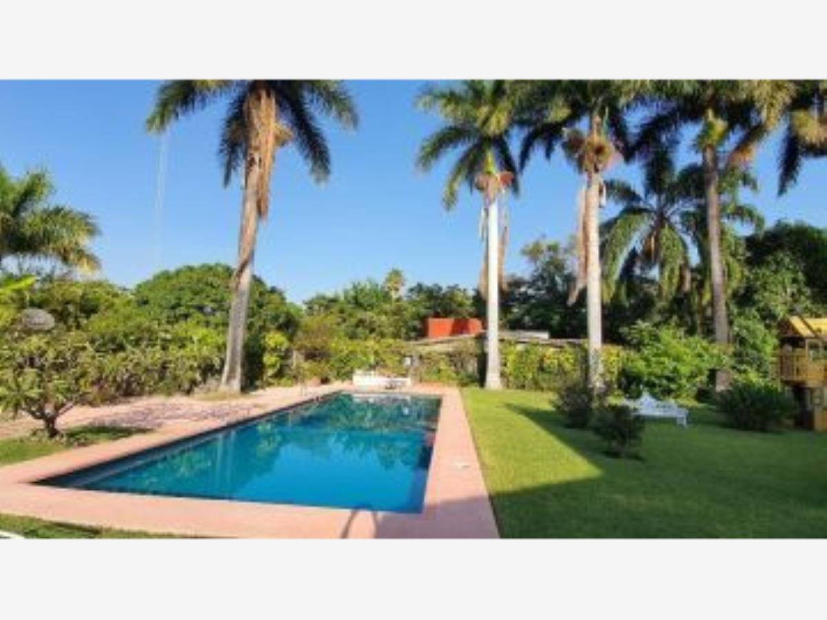 Casa en venta en Lomas de Jiutepec, Jiutepec — foto 1 de 25