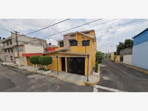 Casa en El Coyol, Gustavo A. Madero, Ciudad de México