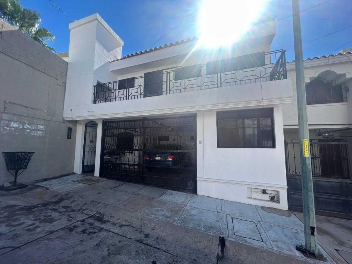 Casa en venta en Lomas del Sol, Culiacán — foto 1 de 24