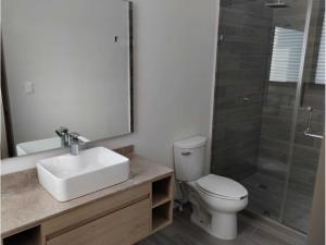Casa en venta en El Molino Residencial y Golf, León — foto 2 de 19