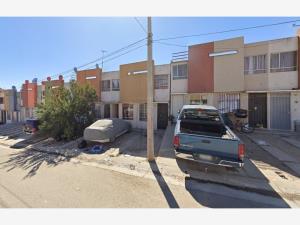 Casa en Los Valles, Tijuana, Baja California